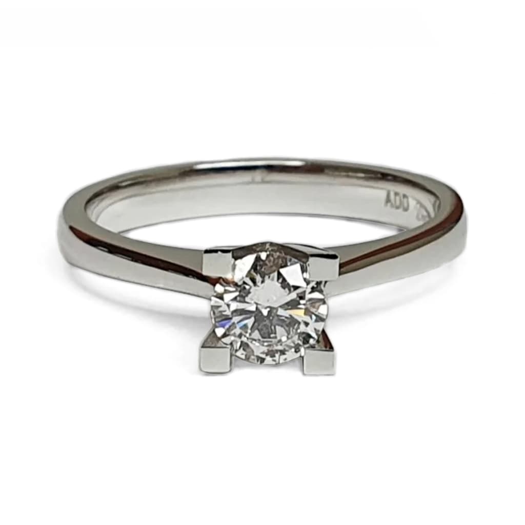 Годежен пръстен от бяло злато с диамант 0,40 карата