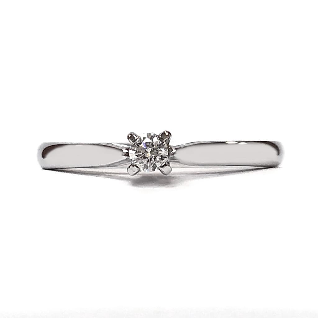 Годежен пръстен от бяло злато с диамант 0,09 карата