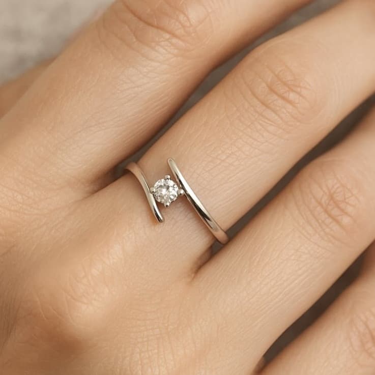 годежен пръстен от бяло злато с цирконий 3